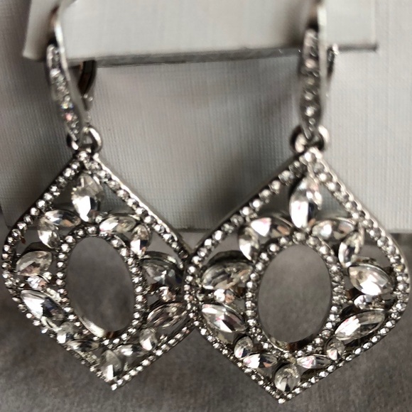 JENNY PACKMAN SILVER CRYSTAL CHANDELIER EARRINGS - Picture 9 of 13